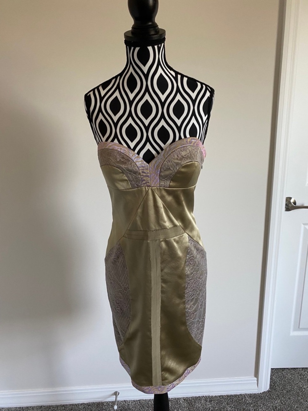 Nicole Miller Green/ Purple Satin Lace Strapless Dress